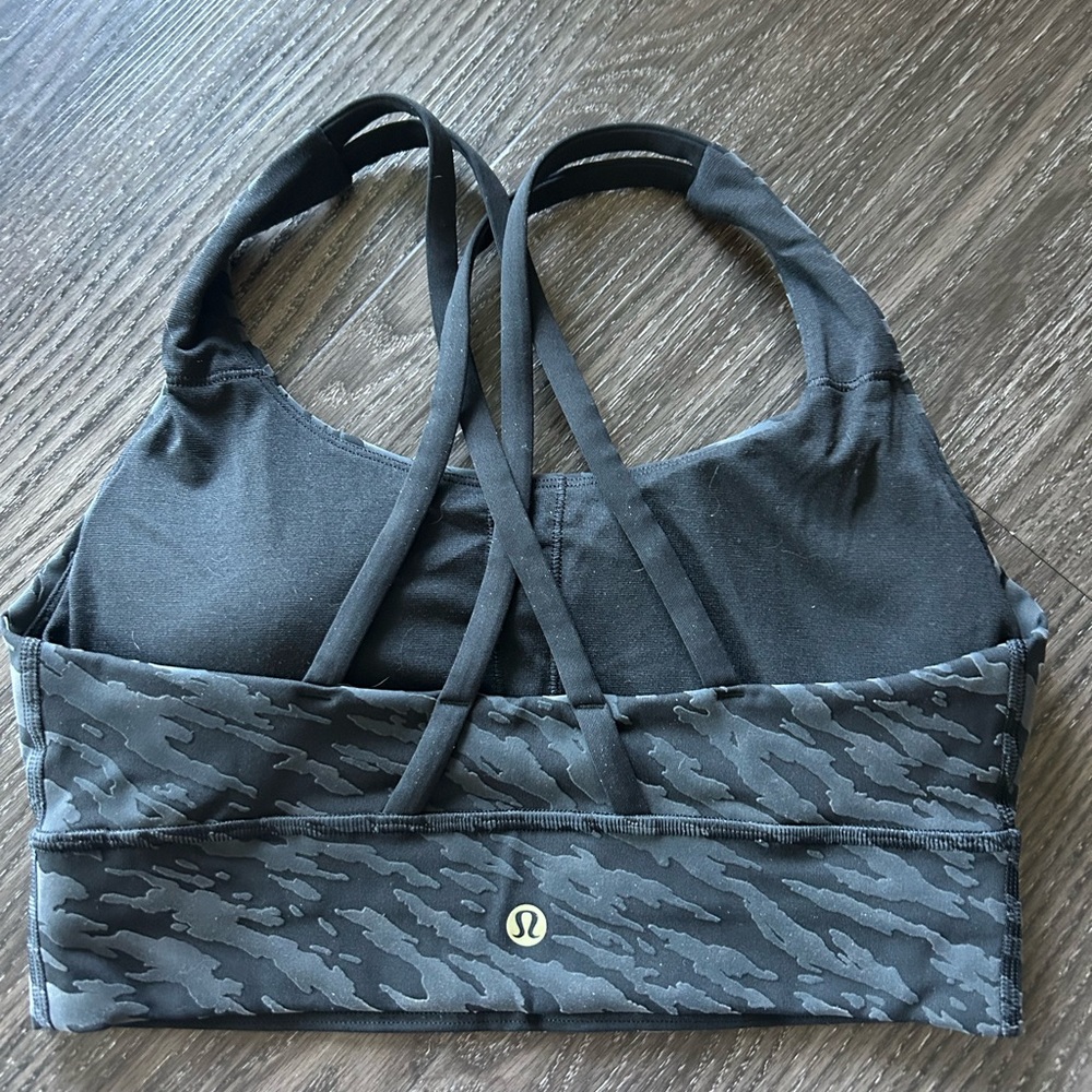 Lululemon bra size 6